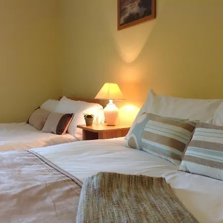 Abbey Hotel 3*